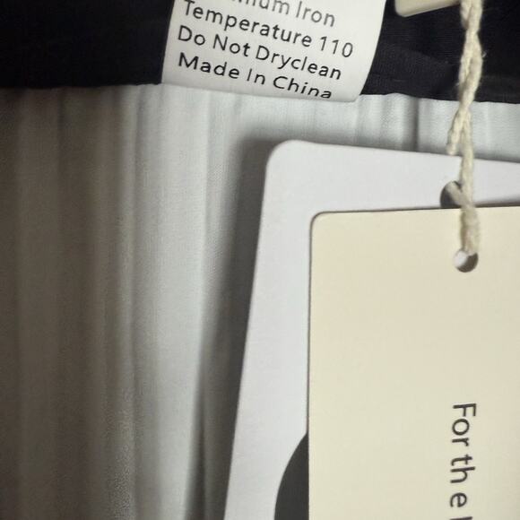 Commence Two Tone Pleated Long Skirt~Black/White~NEW w/Tags~Large - Picture 9 of 14